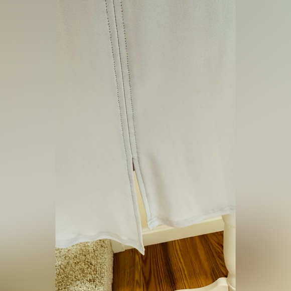 NWT - By JJ light gray, sleeveless, tank top, reversible neckline. Size medium. - Picture 4 of 7